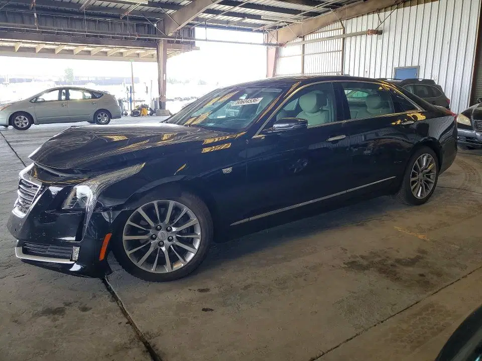 1G6KF5RS6JU148885 — 2018 Cadillac CT6, Передняя часть (Front End), фото до ремонта