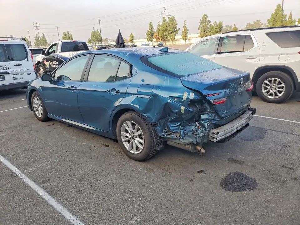2025 Toyota Camry VIN 4T1DAACK6SU068568 фото 2