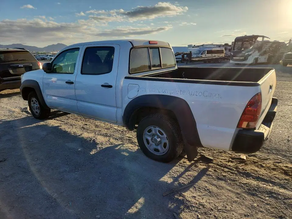 2014 Toyota Tacoma VIN 5TFJX4CN2EX038293 фото 2