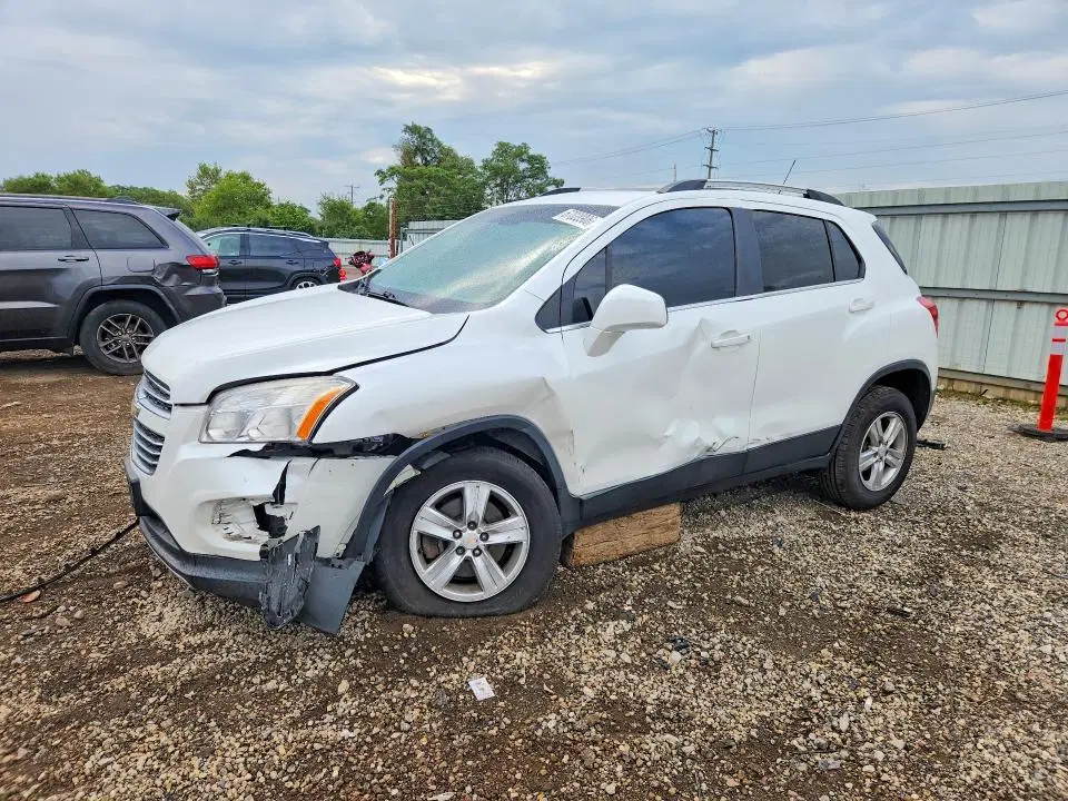 KL7CJPSB1GB552507 — 2016 Chevrolet TRAX, Передняя часть, фото до ремонта