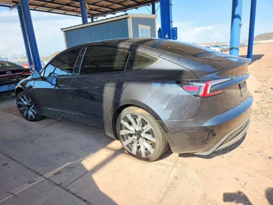 2025 Tesla MODEL 3 VIN 5YJ3E1EB2SF068769 фото 2