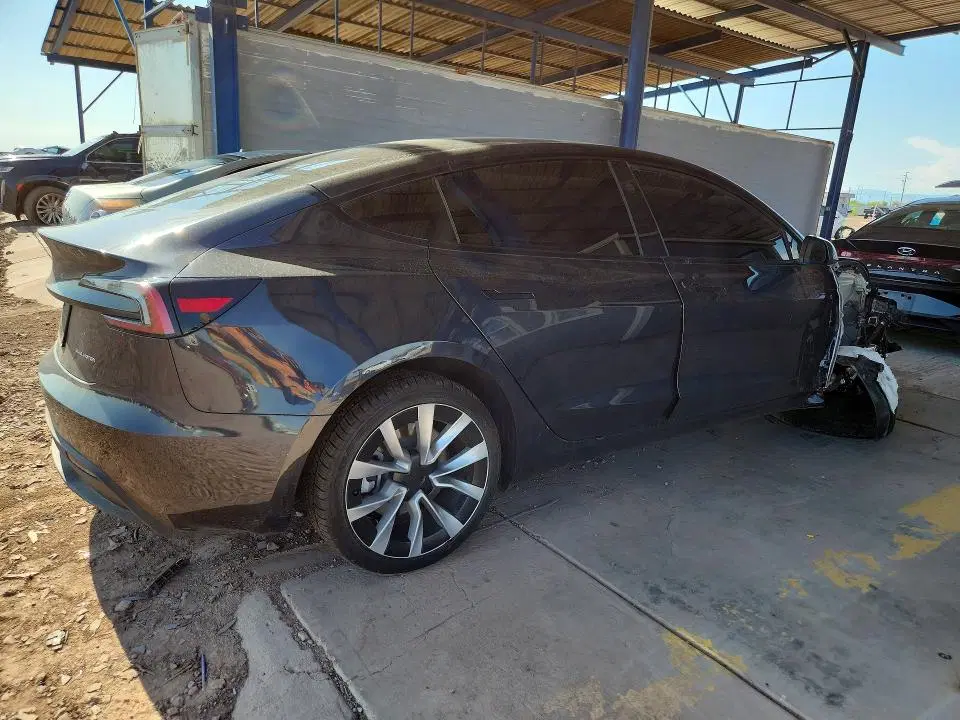 2025 Tesla MODEL 3 VIN 5YJ3E1EB2SF068769 фото 3
