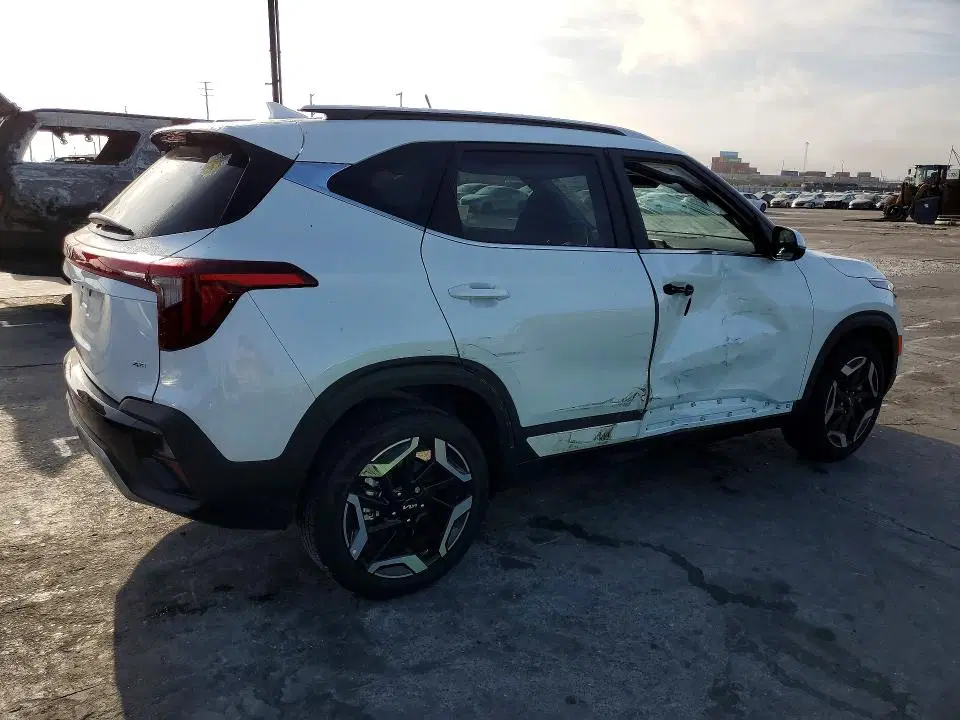 2026 KIA Seltos VIN KNDETCA7XT7882249 фото 3