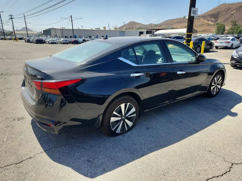 2022 Nissan Altima VIN 1N4BL4DV3NN333032 фото 3