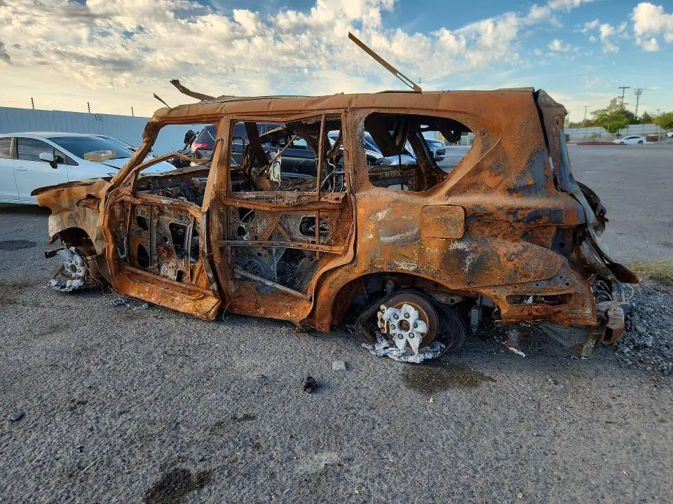 2020 Nissan Armada VIN JN8AY2NC0L9615647 фото 2