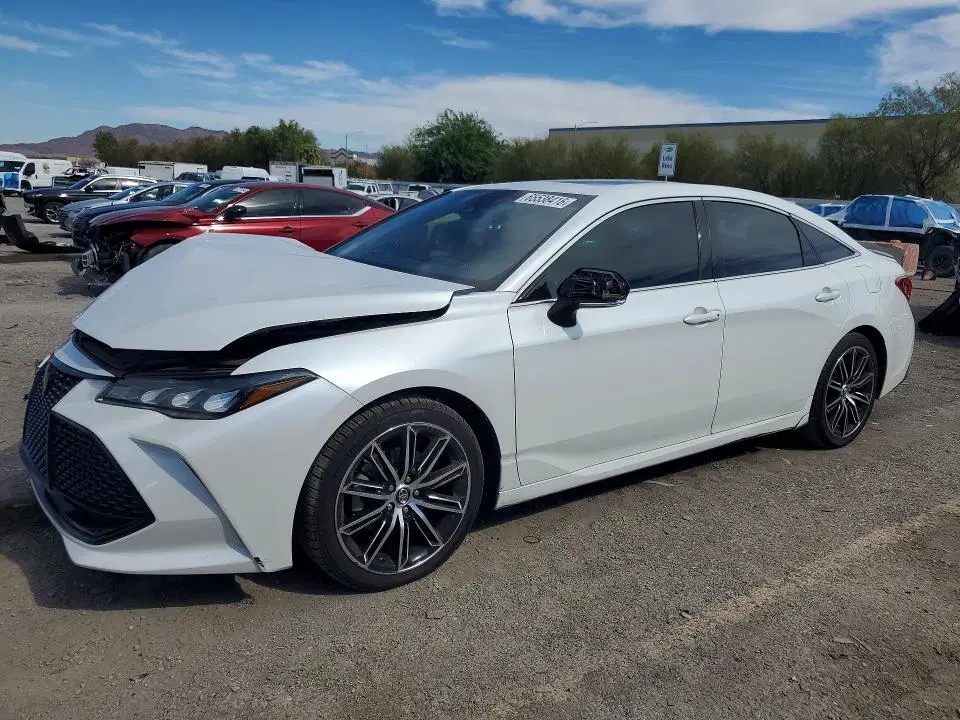 4T1BZ1FB8KU012921 — 2019 Toyota Avalon, Передняя часть (Front End), фото до ремонта