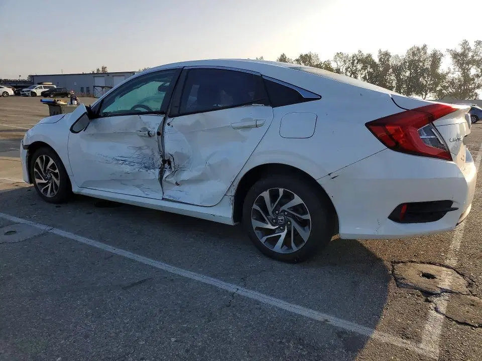 2016 Honda Civic VIN 2HGFC2F70GH570976 фото 2