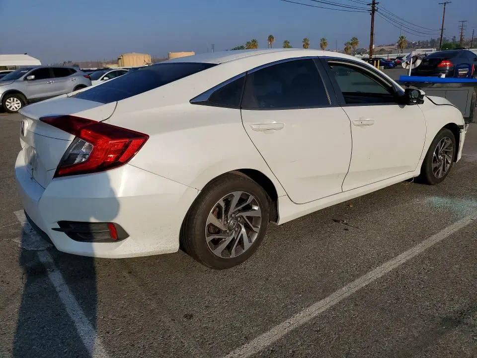 2016 Honda Civic VIN 2HGFC2F70GH570976 фото 3