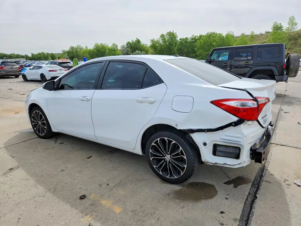 2015 Toyota Corolla VIN 5YFBURHE4FP188795 фото 2