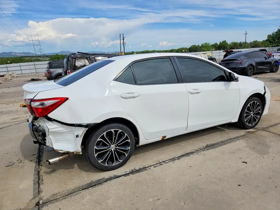 2015 Toyota Corolla VIN 5YFBURHE4FP188795 фото 3