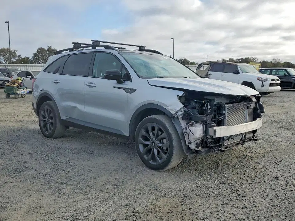 2022 KIA Sorento VIN 5XYRKDLF0NG075484 фото 4