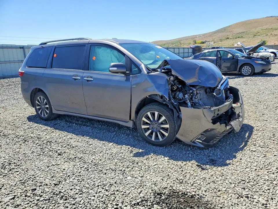 2020 Toyota Sienna VIN 5TDDZ3DC5LS232480 фото 4