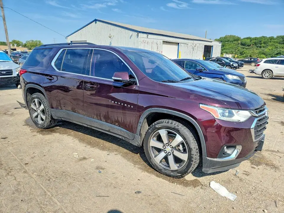2019 CHEVROLET TRAVERSE VIN 1GNERHKWXKJ122073 фото 4