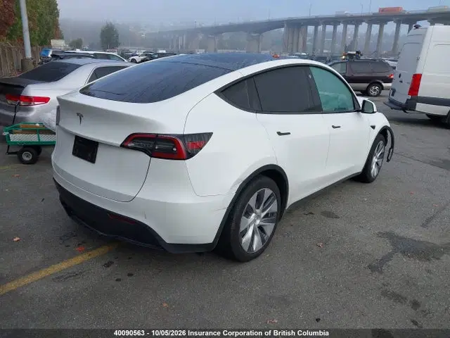 2023 Tesla Model Y VIN LRWYGDFD8PC955635 фото 4
