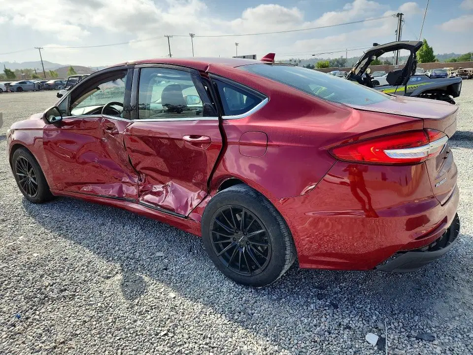 2019 Ford Fusion VIN 3FA6P0LU4KR222120 фото 2
