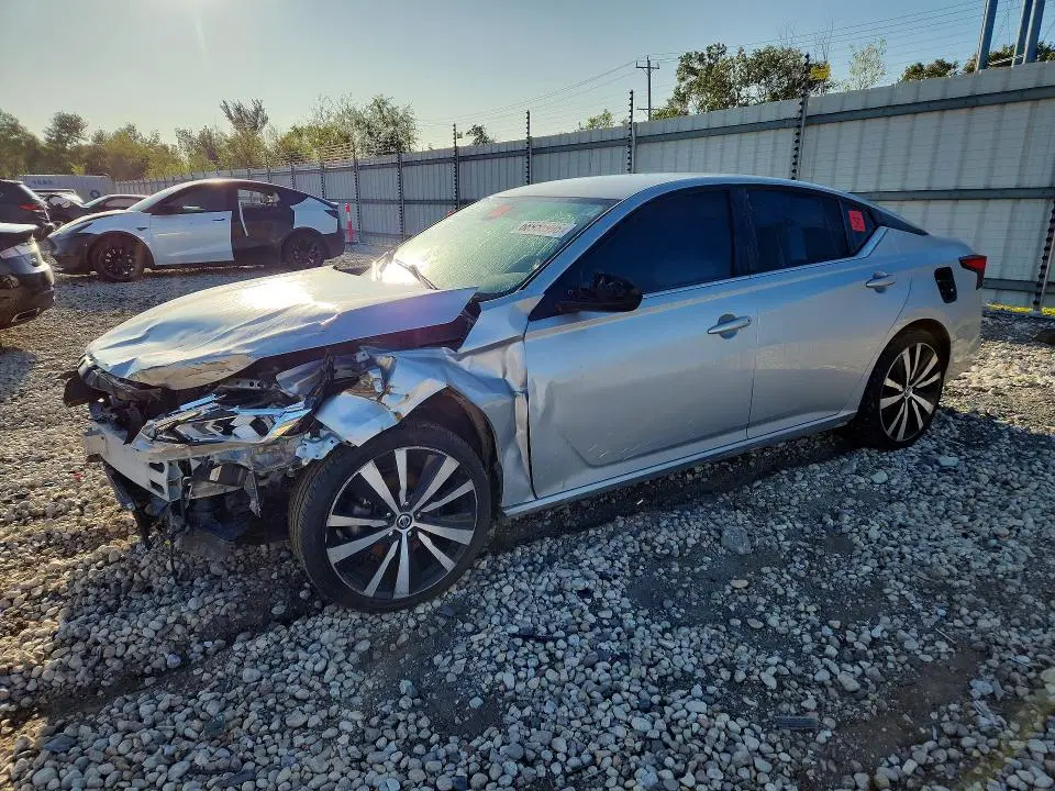 1N4BL4CW6MN313754 — 2021 Nissan Altima, Передняя часть, фото до ремонта