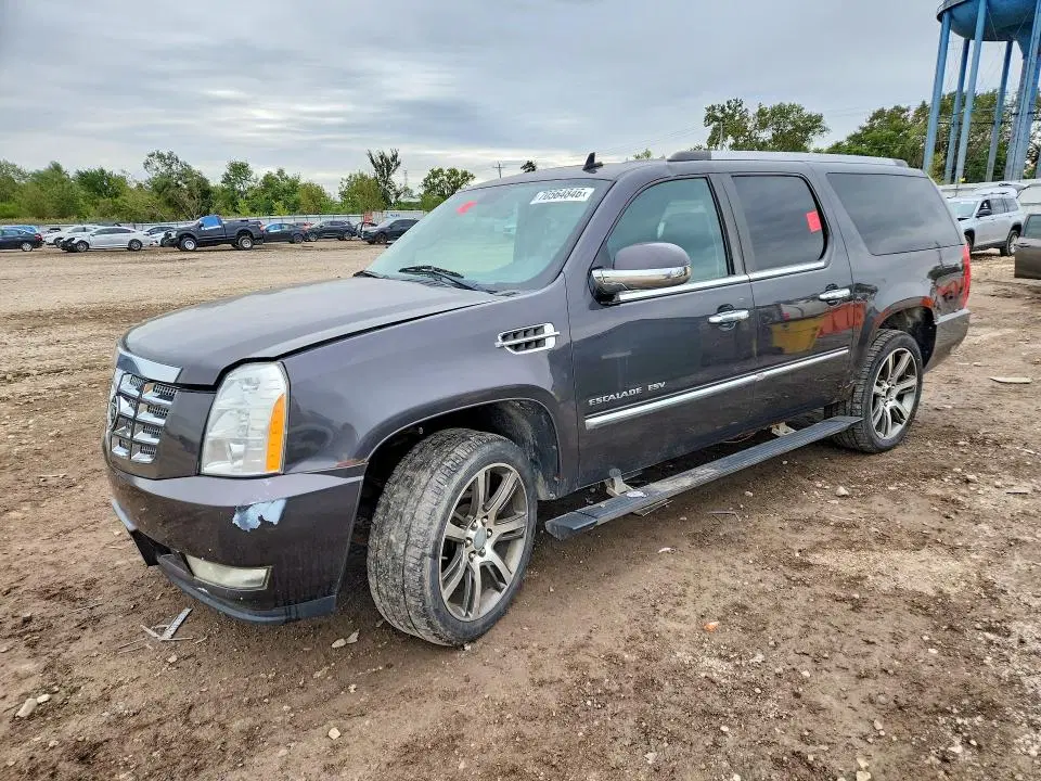 1GYUKJEF0AR209891 — 2010 Cadillac Escalade, Передняя часть, фото до ремонта
