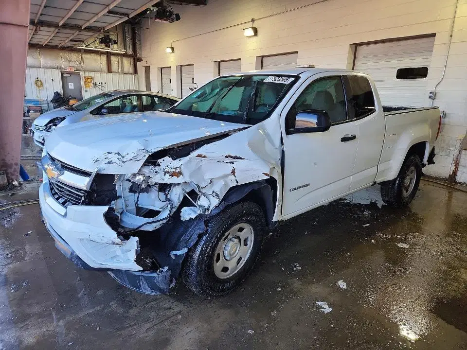 1GCHSBEA1G1278906 — 2016 Chevrolet Colorado, Передняя часть, фото до ремонта