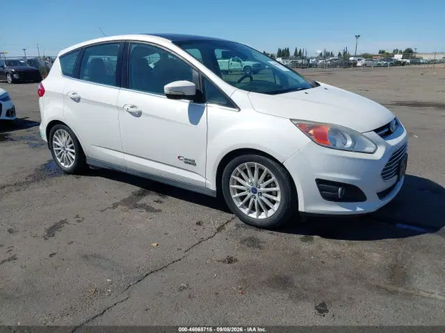 1FADP5CUXGL102512 — 2016 Ford C-MAX Energi SEL, Задняя часть, фото до ремонта