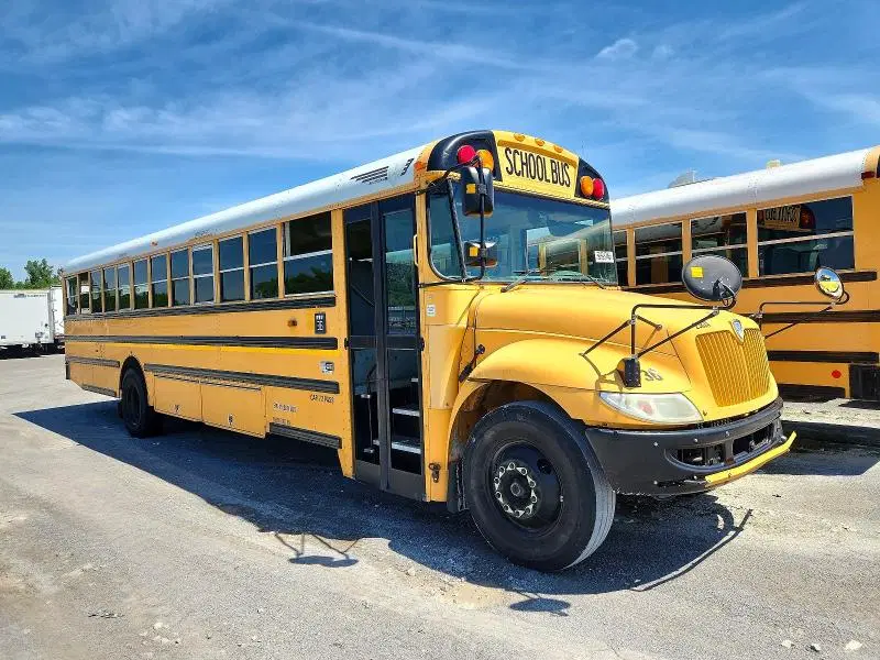 4DRBUSKP1DB306911 — 2013 IC Bus CE Series School, Естественный износ, фото до ремонта
