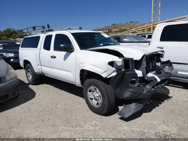 3TYRX5GN9NT055699 — 2022 Toyota Tacoma SR, Передняя часть, фото до ремонта