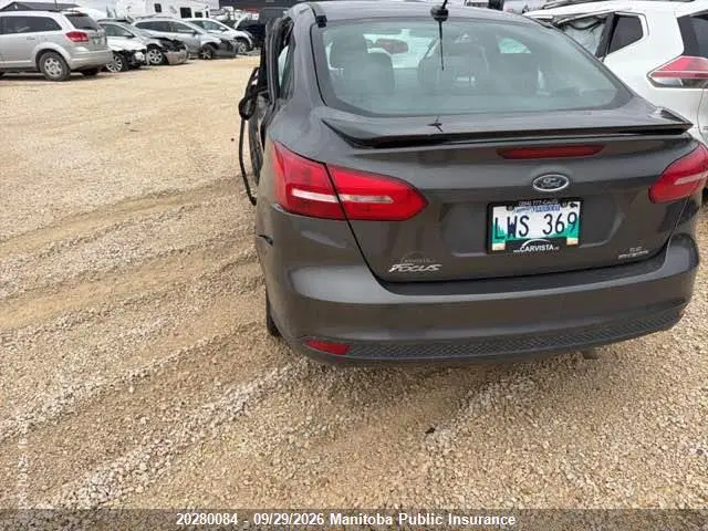 2015 Ford FOCUS SE VIN 1FADP3F20FL331908 фото 4