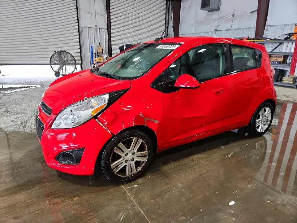 KL8CB6S94FC712033 — 2015 Chevrolet Spark, Передняя часть, фото до ремонта