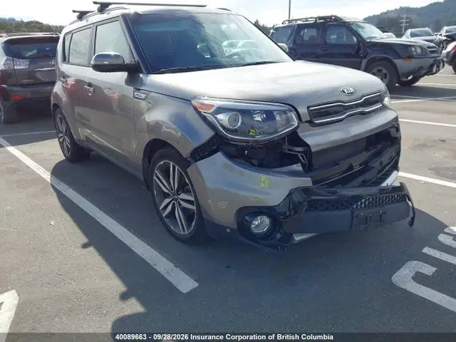 KNDJP3A52J7602547 — 2018 Kia Soul, Передняя часть, фото до ремонта