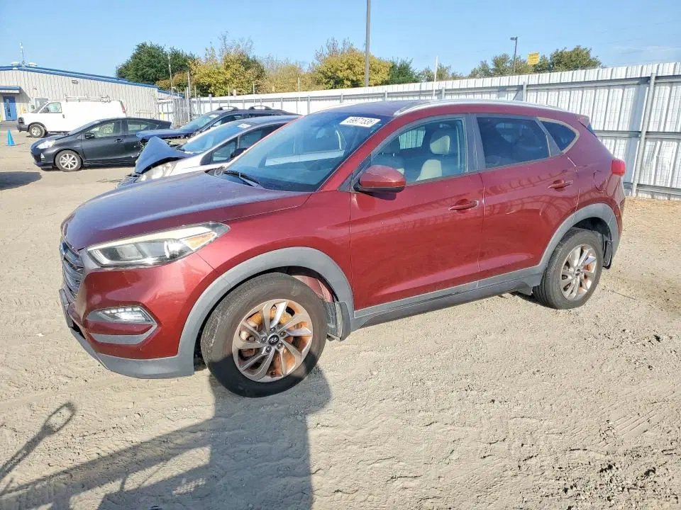 KM8J3CA44GU126827 — 2016 Hyundai Tucson, Вандализм (Vandalism), фото до ремонта