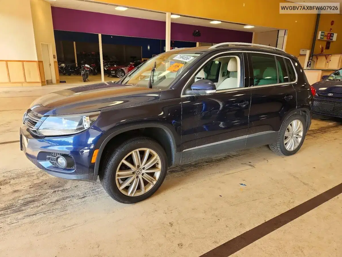 WVGBV7AX8FW607926 — 2015 Volkswagen Tiguan, мелкие вмятины и царапины, фото до ремонта