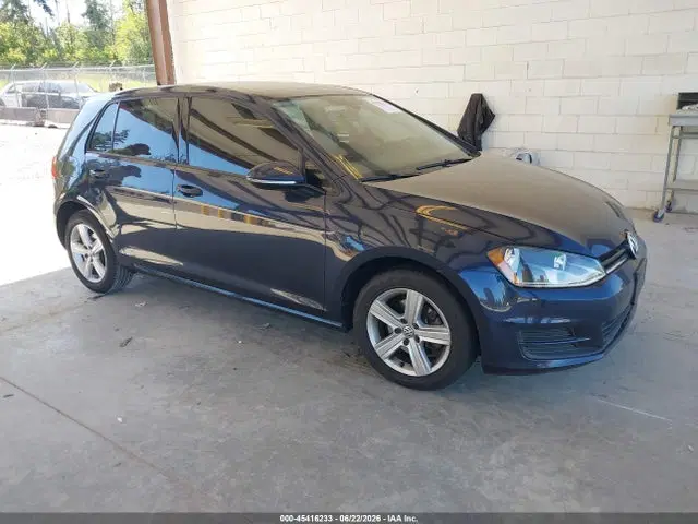 3VW217AU2HM070377 — 2017 Volkswagen Golf Tsi S 4-Door/Tsi SE 4-Door/Tsi SEL 4-Door/Tsi Wolfsburg Edition 4-Door, Передняя часть слева (Left Front), фото до ремонта