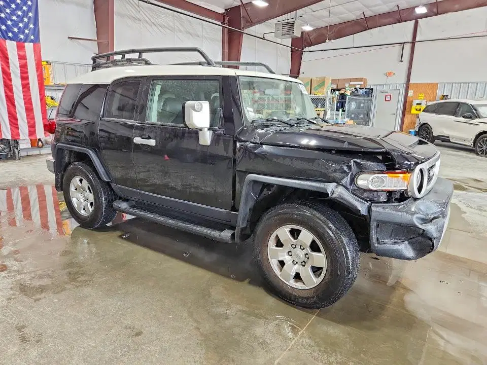 2007 TOYOTA FJ CRUISER VIN JTEZU11F170012362 фото 4