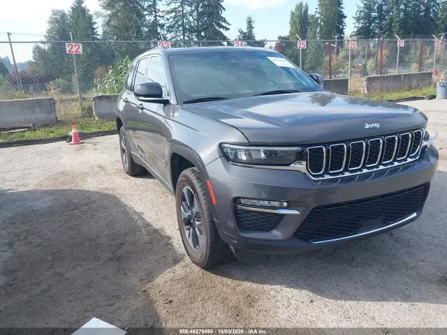 1C4RJYB64RC117614 — 2024 Jeep Grand Cherokee 4XE, Передняя часть слева (Left Front), фото до ремонта