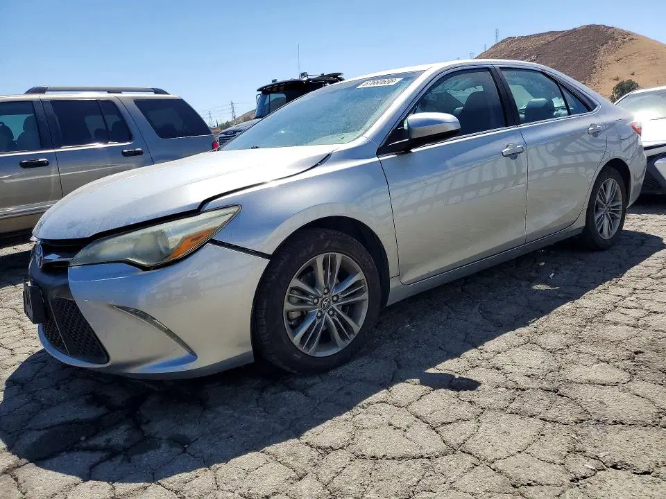 4T1BF1FK9HU340057 — 2017 Toyota Camry, Передняя часть (Front End), фото до ремонта