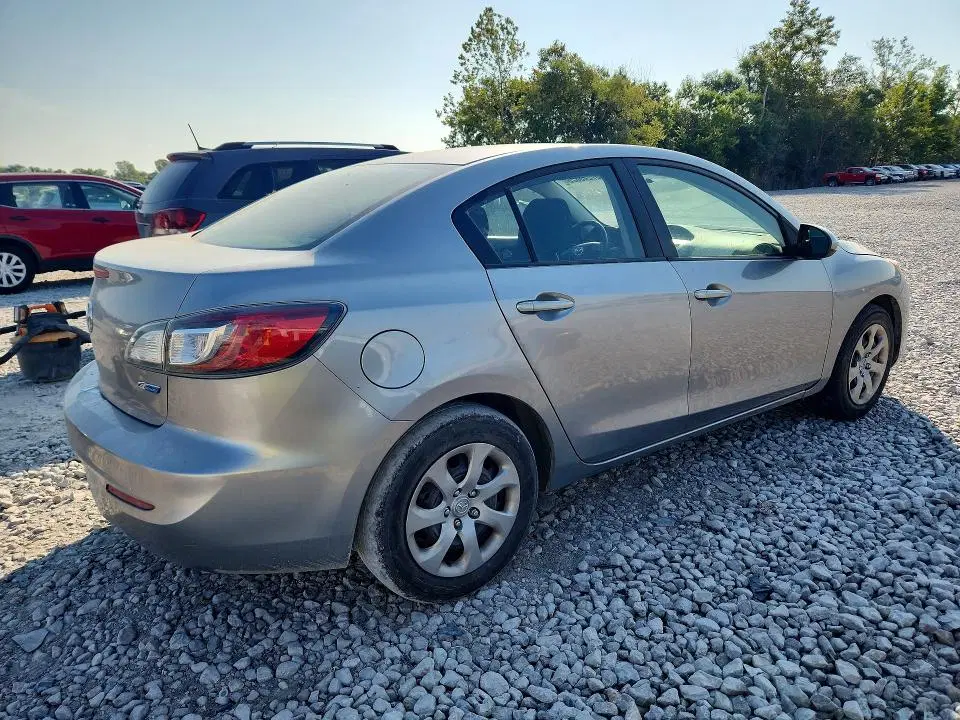 2013 MAZDA 3 VIN JM1BL1U70D1844942 фото 3