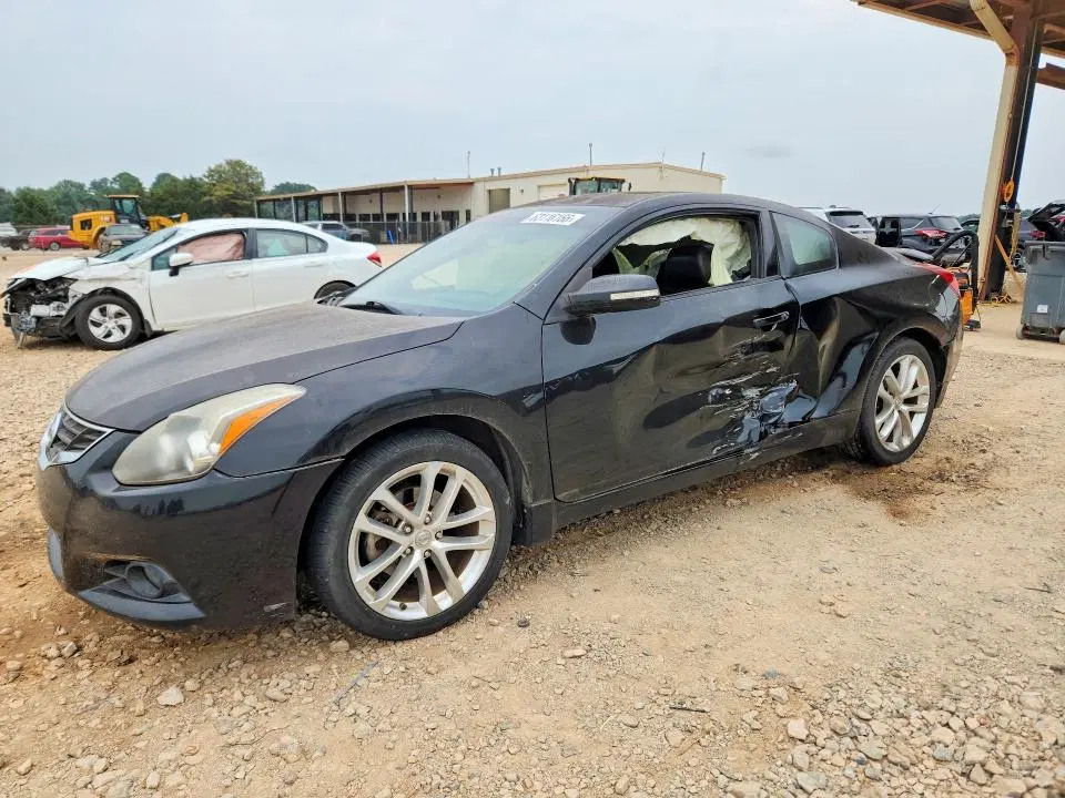 1N4BL2EPXBC120123 — 2011 Nissan Altima, Боковая часть, фото до ремонта