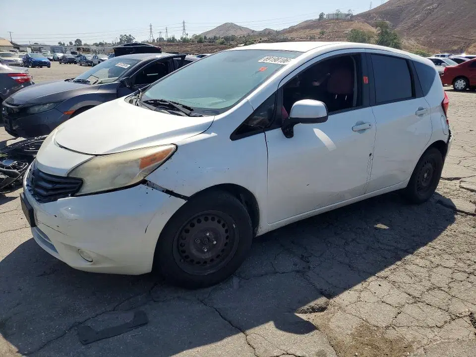 3N1CE2CP1EL431138 — 2014 Nissan Versa NOTE, Задняя часть (Rear End), фото до ремонта