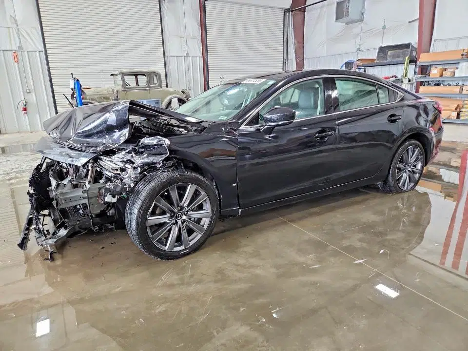 JM1GL1VM3M1612359 — 2021 Mazda 6, Передняя часть, фото до ремонта