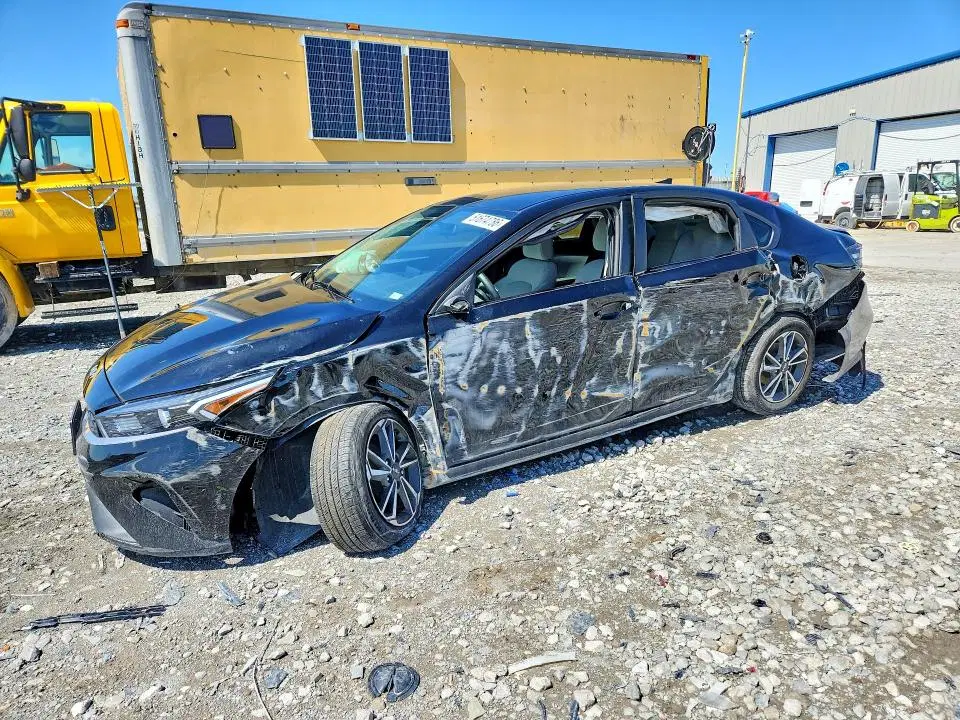 2022 KIA FORTE VIN 3KPF24AD2NE450325 фото 2