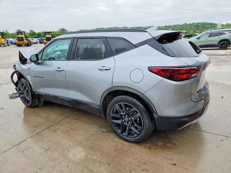 2023 CHEVROLET BLAZER VIN 3GNKBCR44PS230127 фото 2