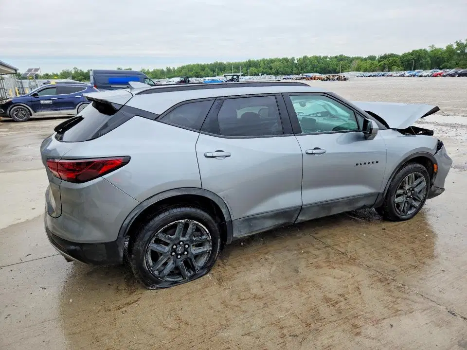2023 CHEVROLET BLAZER VIN 3GNKBCR44PS230127 фото 3
