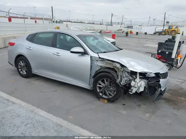 5XXGT4L31KG336079 — 2019 Kia Optima LX, Передняя часть справа (Right Front), фото до ремонта