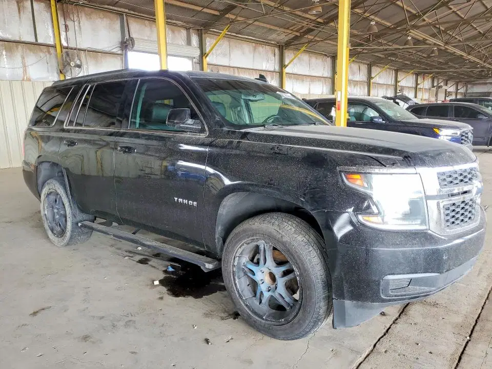 2019 Chevrolet Tahoe VIN 1GNSCBKC0KR222174 фото 4