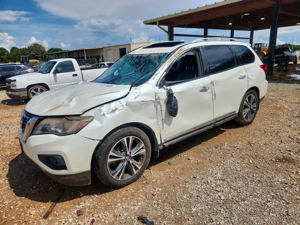 5N1DR2MM1HC695854 — 2017 Nissan Pathfinder, Повреждения со всех сторон, фото до ремонта