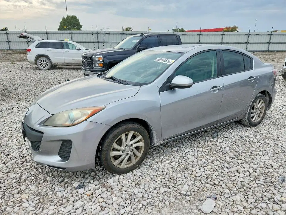 JM1BL1W84C1679773 — 2012 Mazda 3, Боковая часть, фото до ремонта