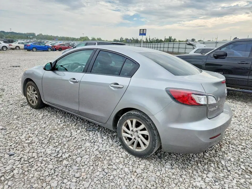 2012 MAZDA 3 VIN JM1BL1W84C1679773 фото 2