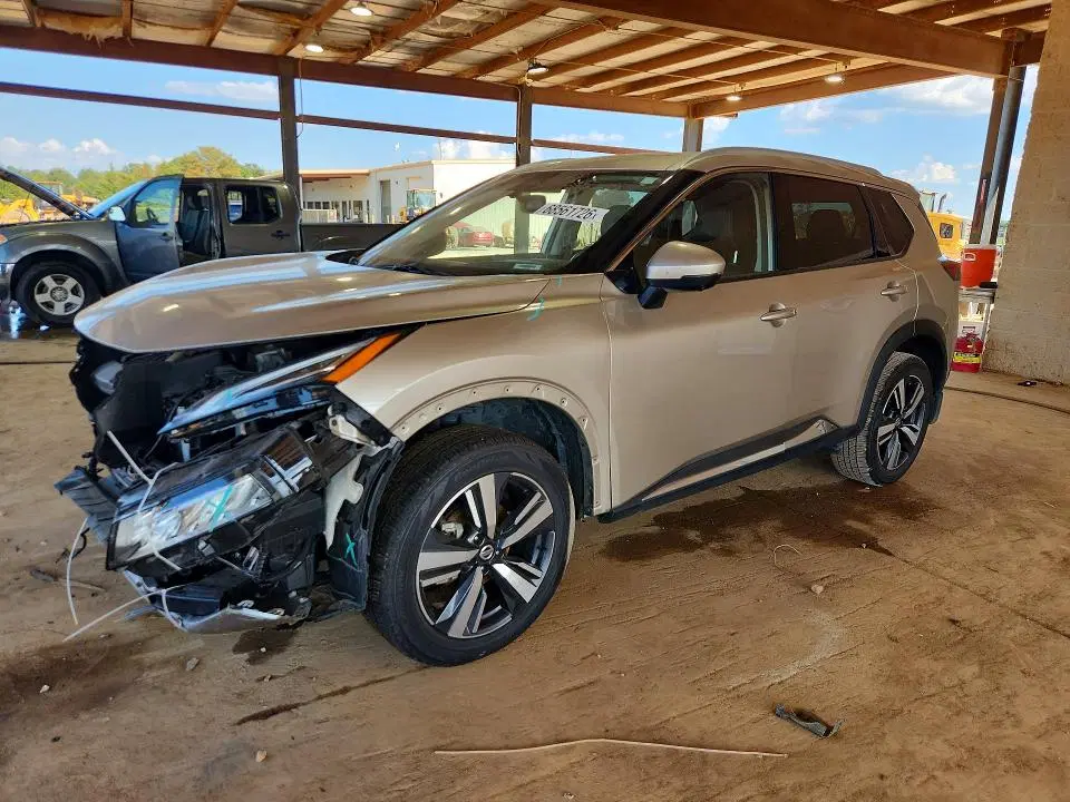 JN8AT3DC7MW103893 — 2021 Nissan Rogue, Передняя часть, фото до ремонта