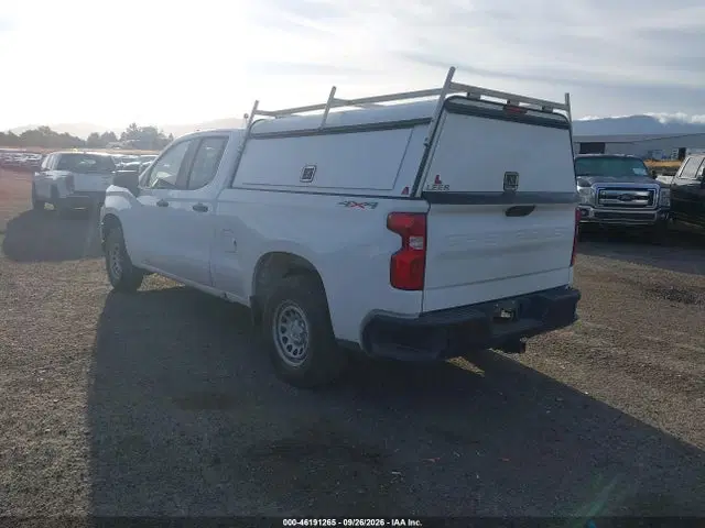 2020 Chevrolet Silverado 1500 4wd Standard Bed Wt VIN 1GCRYAEF5LZ322006 фото 3