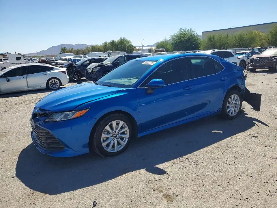 4T1B11HK0KU222868 — 2019 Toyota Camry, Задняя часть (Rear End), фото до ремонта