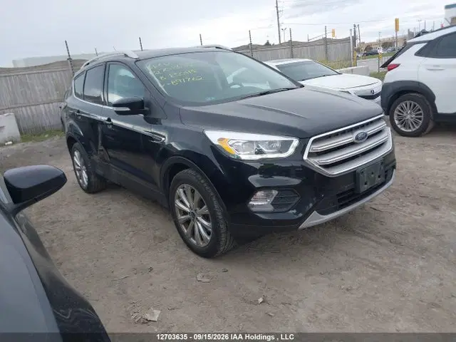 1FMCU9J93JUB91762 — 2018 Ford Escape Titanium, Левый бок (Left Side), фото до ремонта